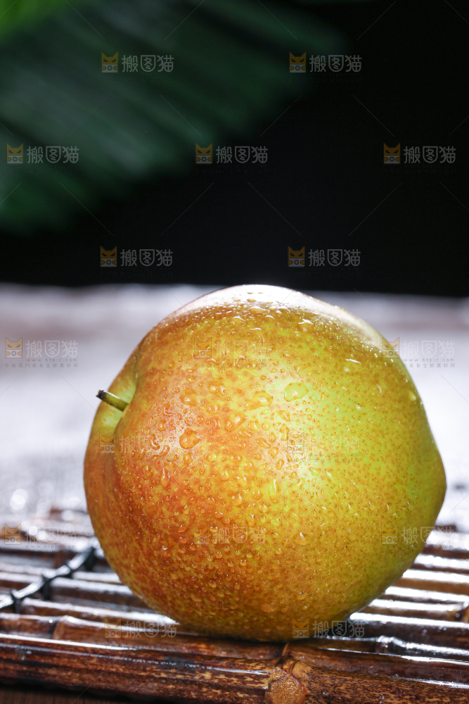深底上的玉露香梨