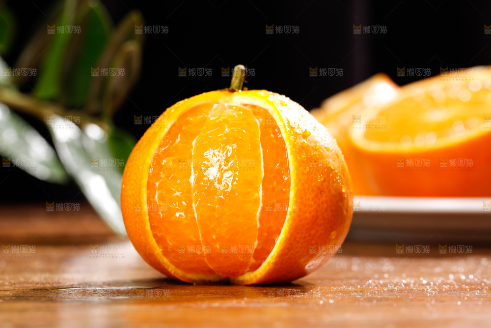 深底上的爱媛果冻橙
