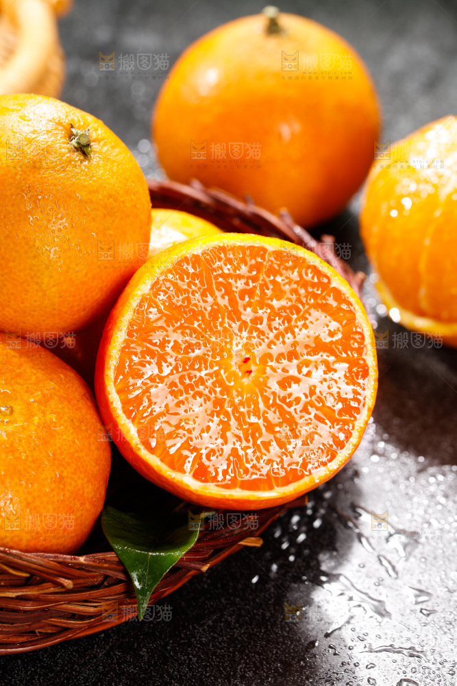 深底上的爱媛果冻橙