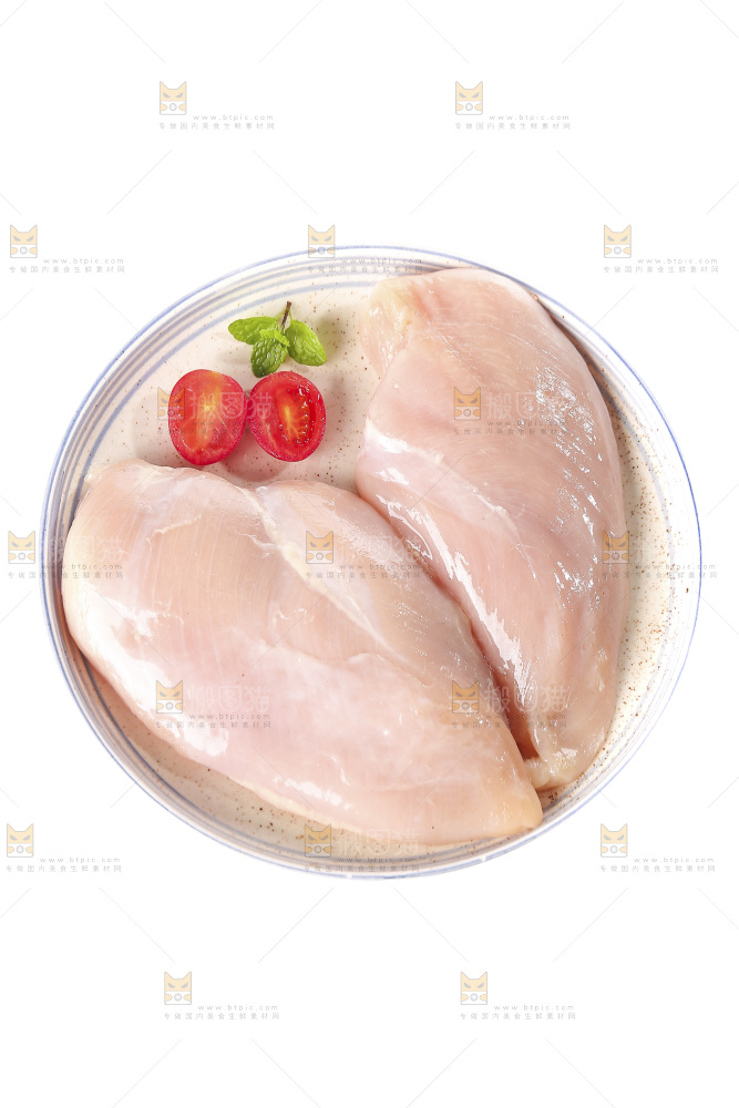 白底上的鸡胸肉