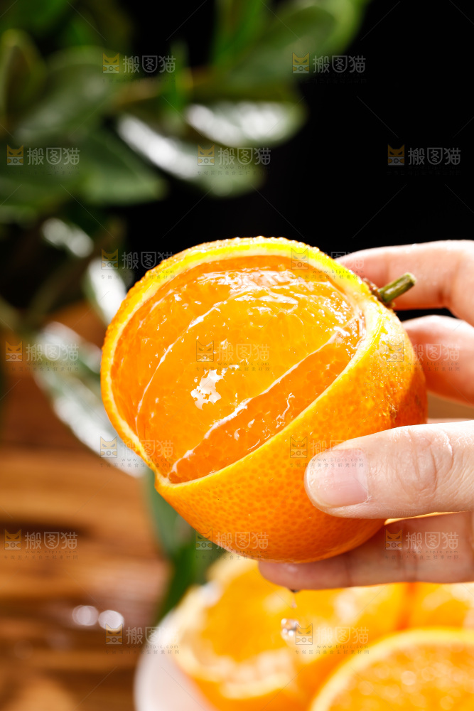 深底上的爱媛果冻橙