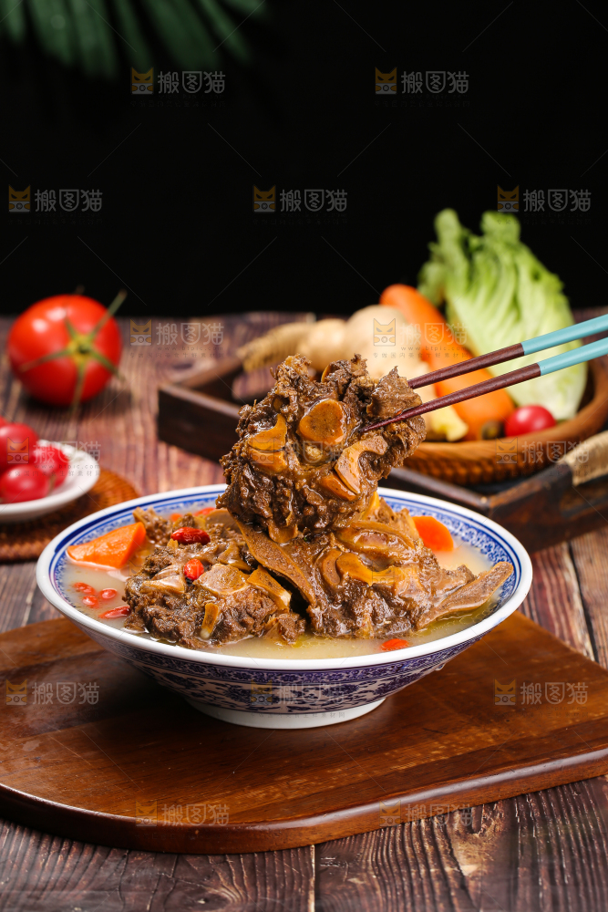 深底上的羊蝎子