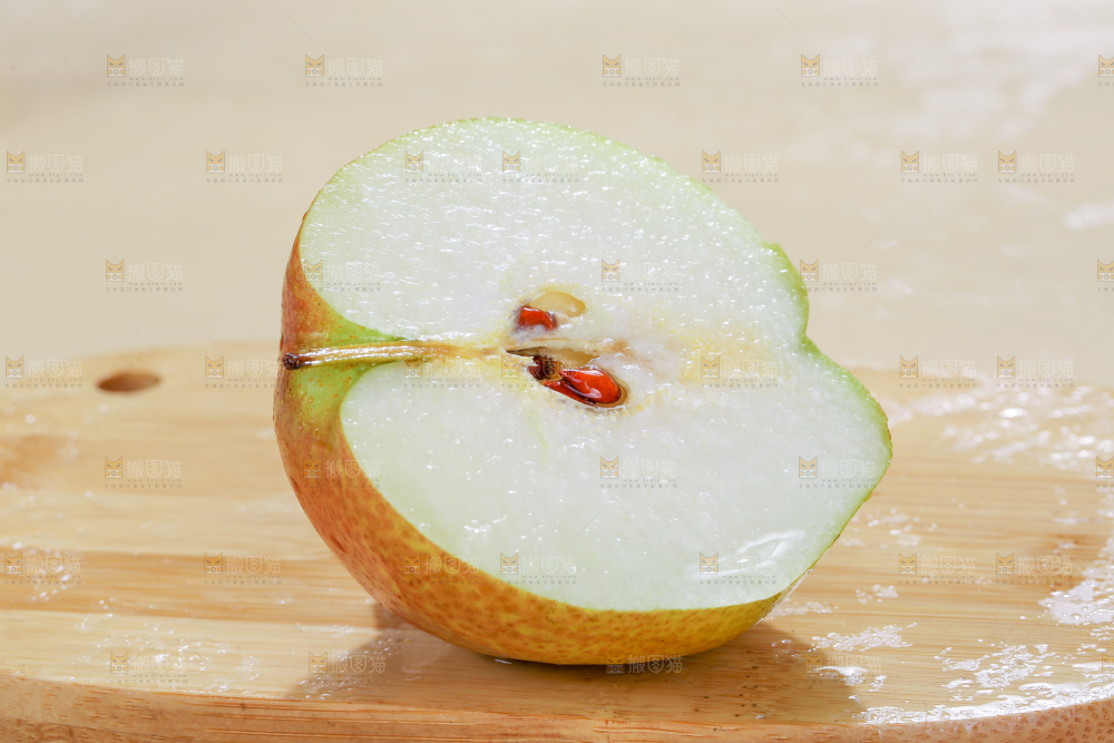 深底上的玉露香梨