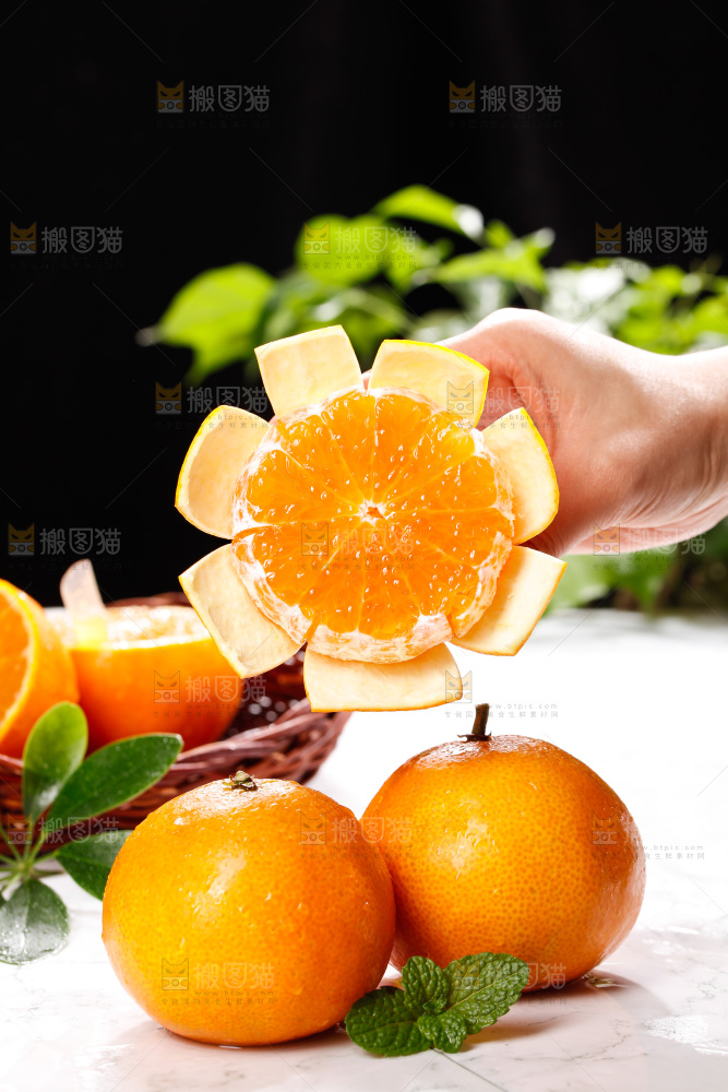 浅底上的爱媛果冻橙