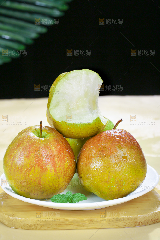 深底上的玉露香梨