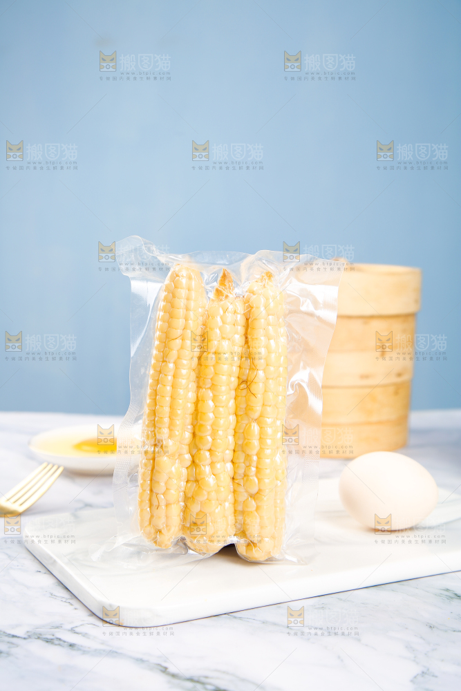 浅底上的手指糯玉米