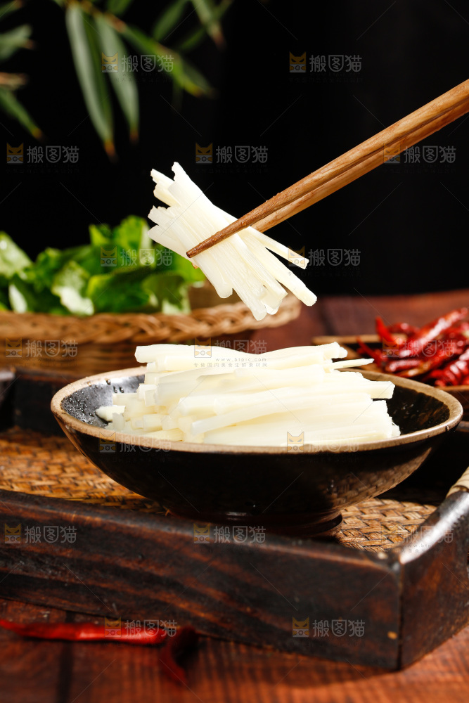 深底上的清水笋丝