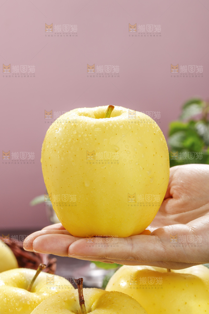 深底上的黄元帅苹果