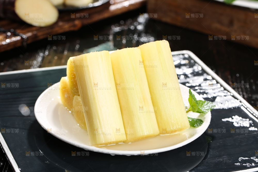 深底上的黑皮甘蔗