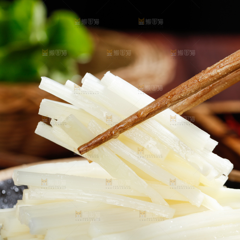 深底上的清水笋丝