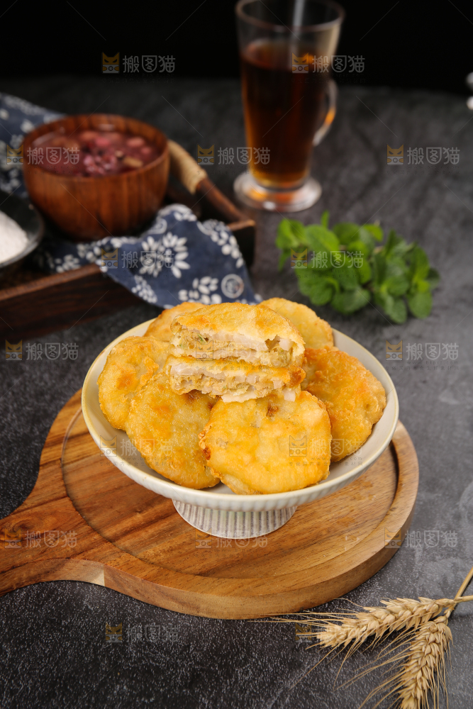 深底上的炸藕夹