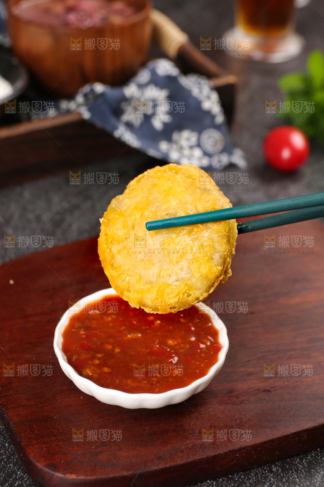 深底上的炸藕夹