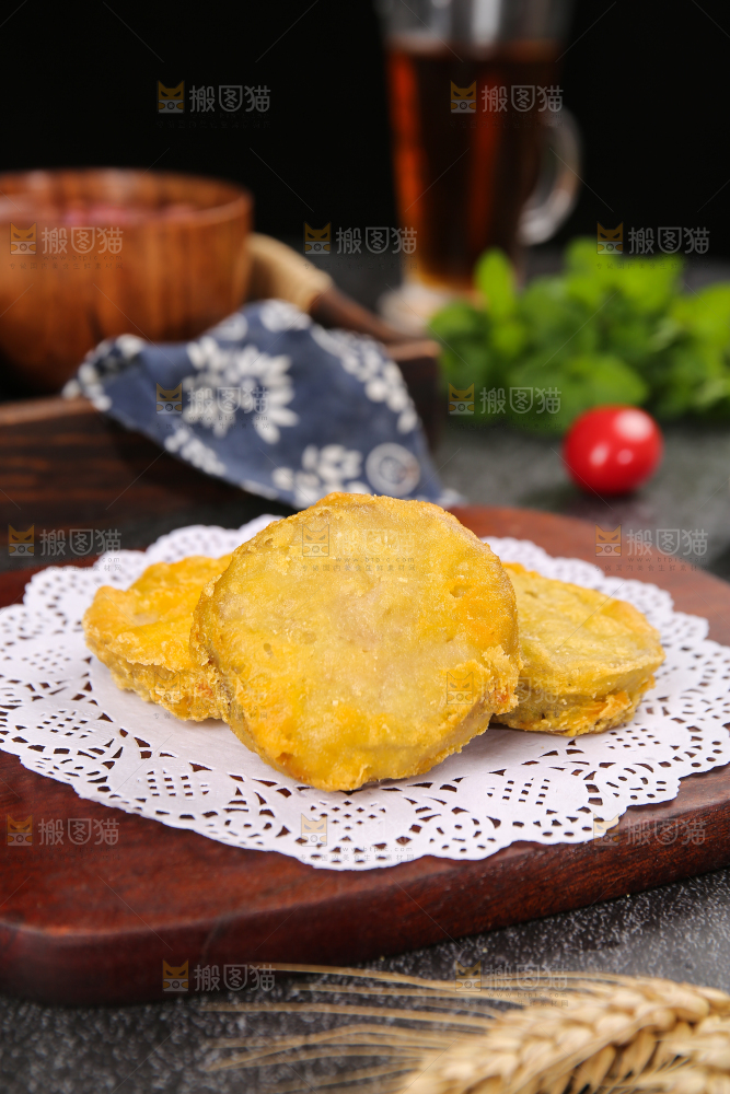 深底上的炸藕夹