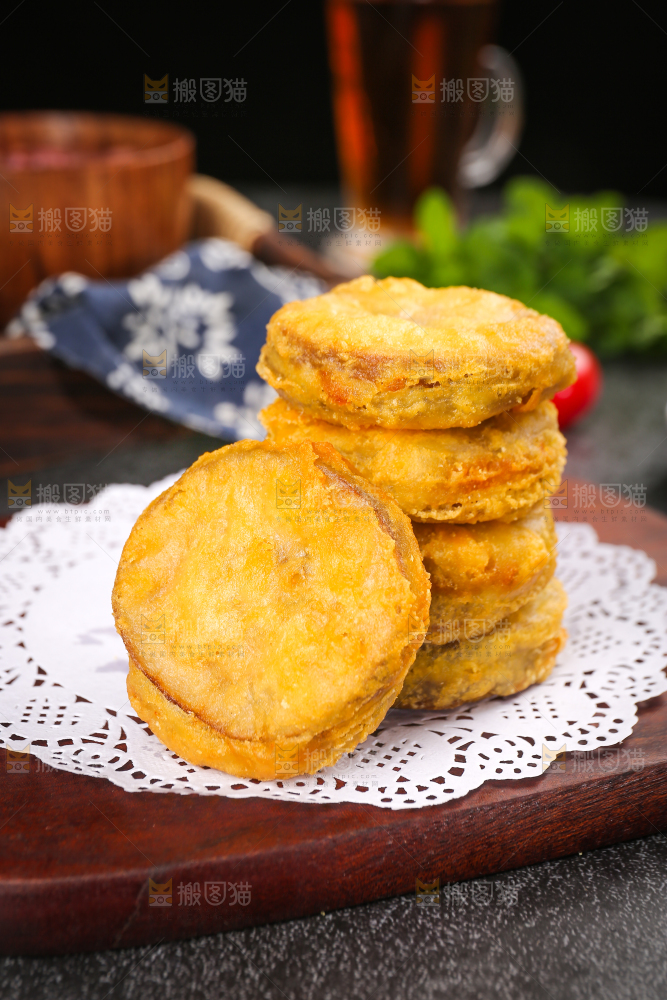 深底上的炸藕夹