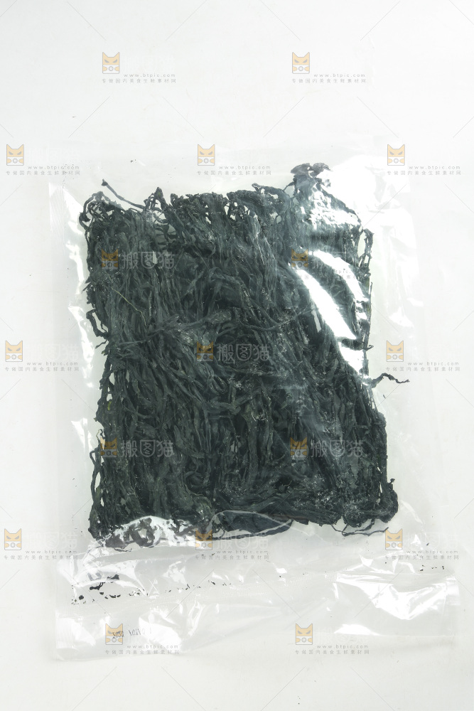 白底上的裙带菜