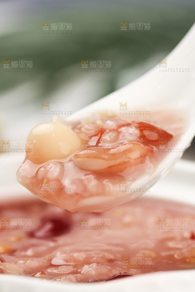 浅底上的八宝粥
