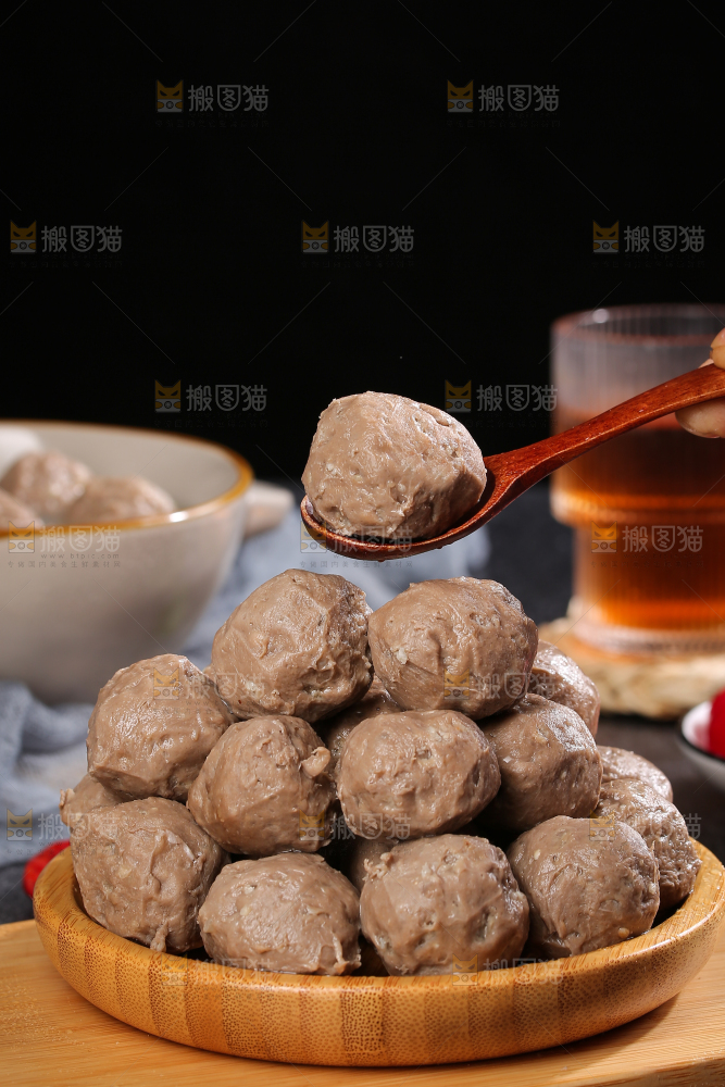 深底上的牛筋丸