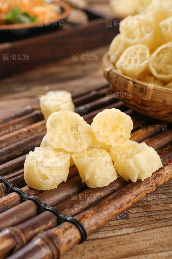 深底上的原味面藕