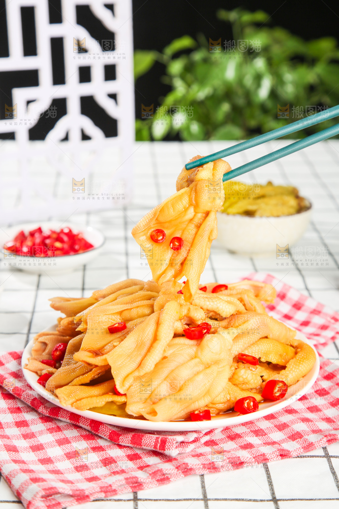 酸辣无骨鸭掌