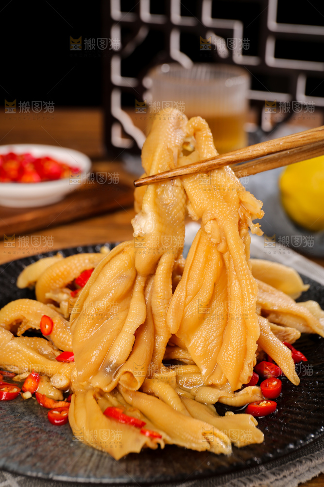 深底上的无骨鸭掌