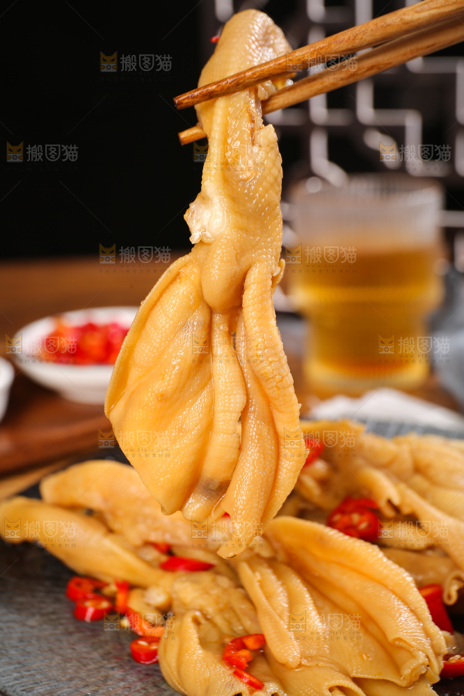 深底上的无骨鸭掌