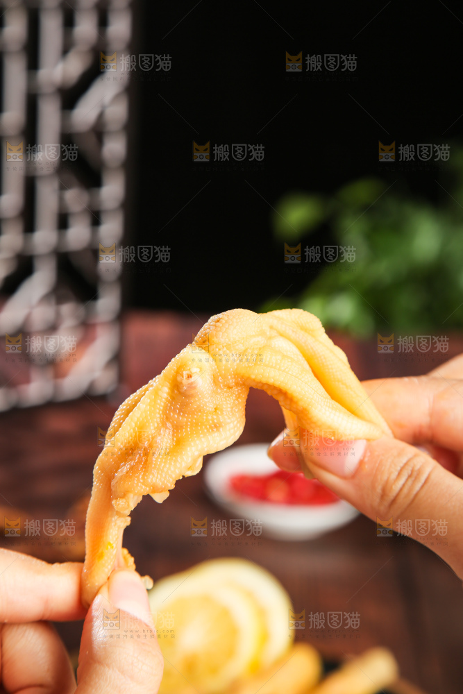 深底上的无骨鸭掌