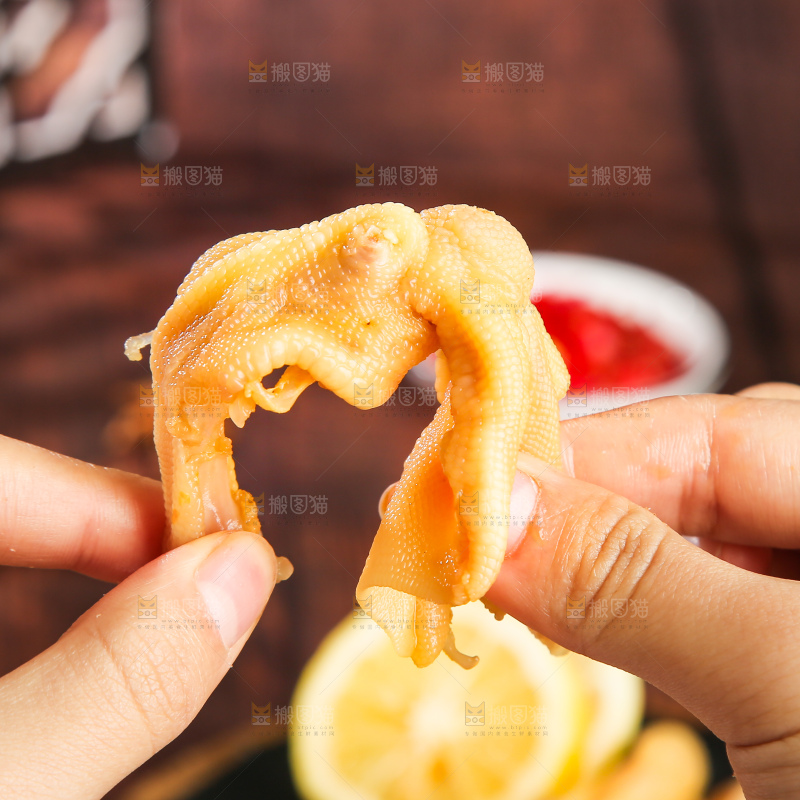 深底上的无骨鸭掌
