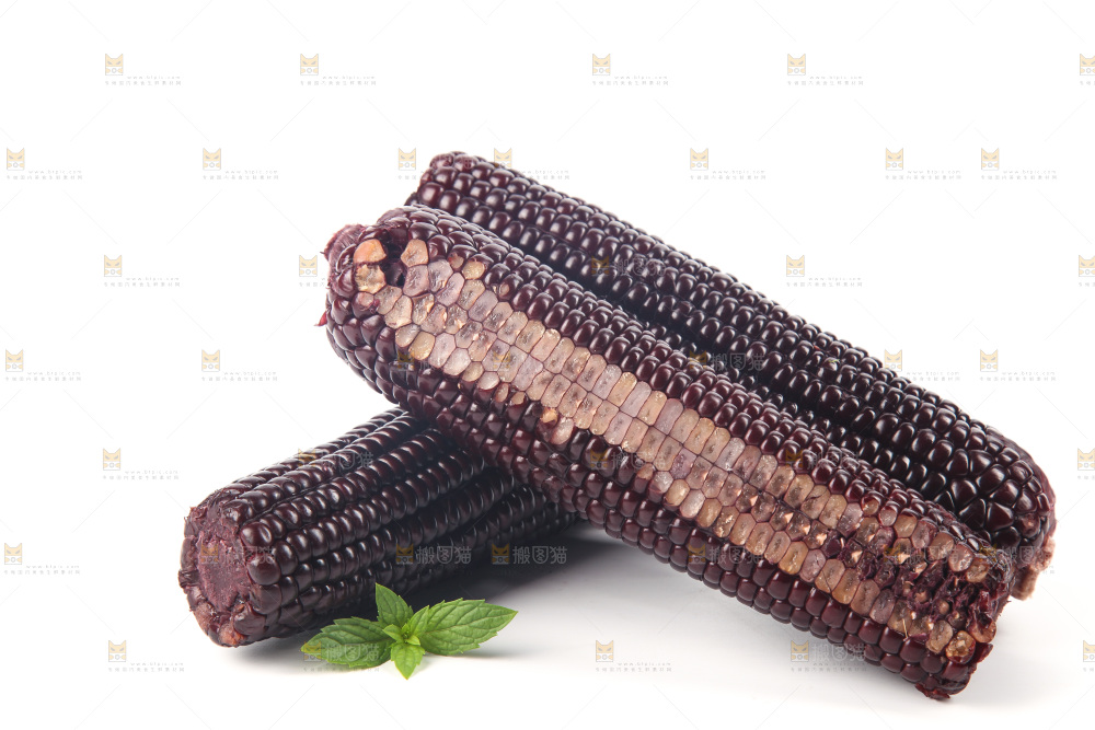 白底上的黑糯玉米