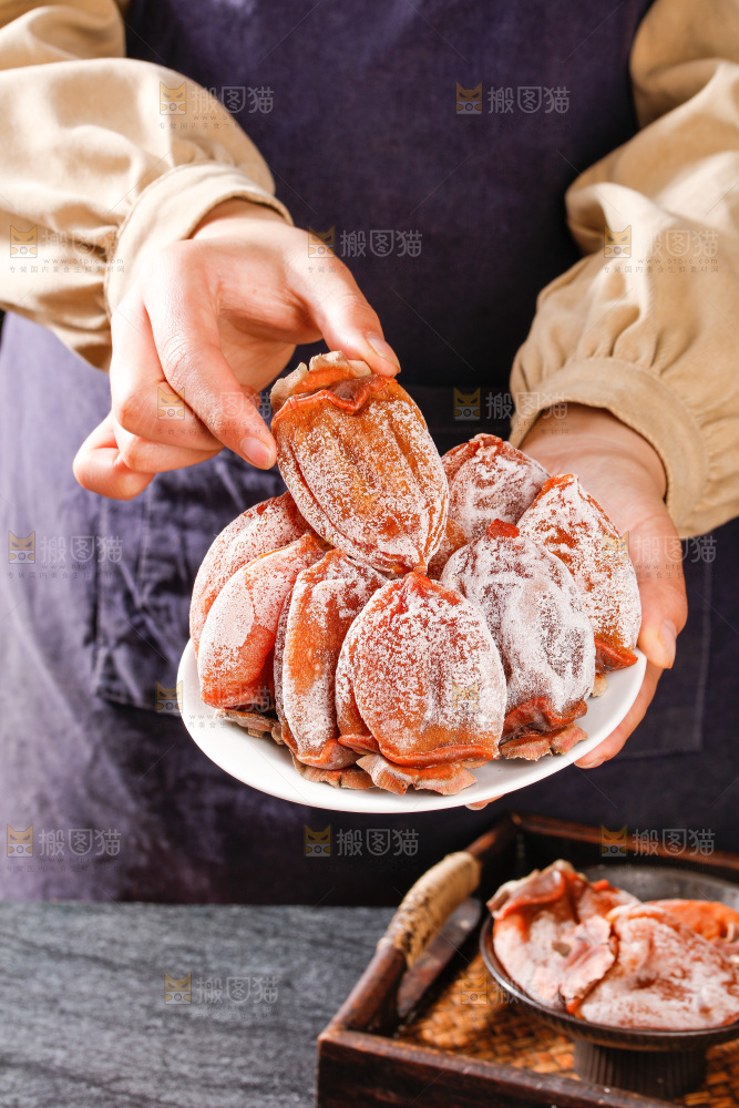 深底上的吊柿饼