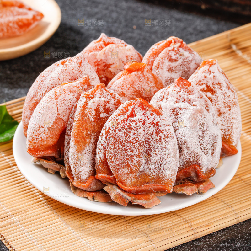 深底上的吊柿饼