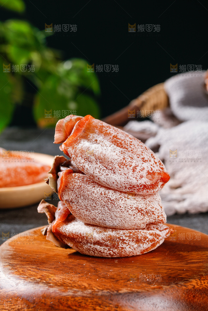 深底上的吊柿饼