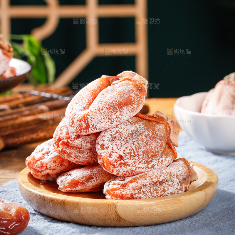 深底上的吊柿饼