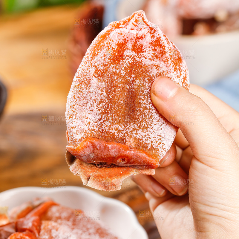 深底上的吊柿饼