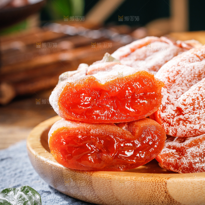 深底上的吊柿饼
