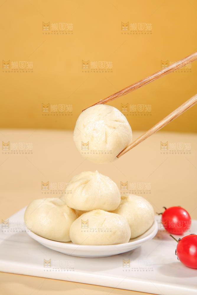 浅底上的发面小笼包