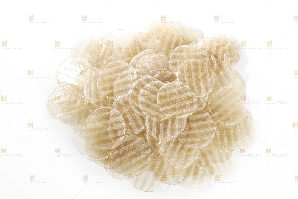 白底上的红薯粉皮