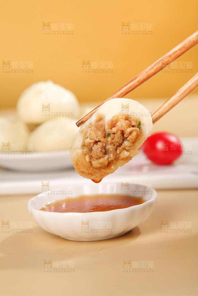 浅底上的发面小笼包
