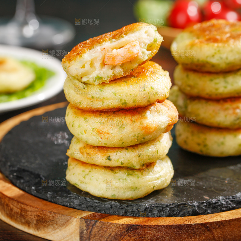 深底上的鲜虾饼