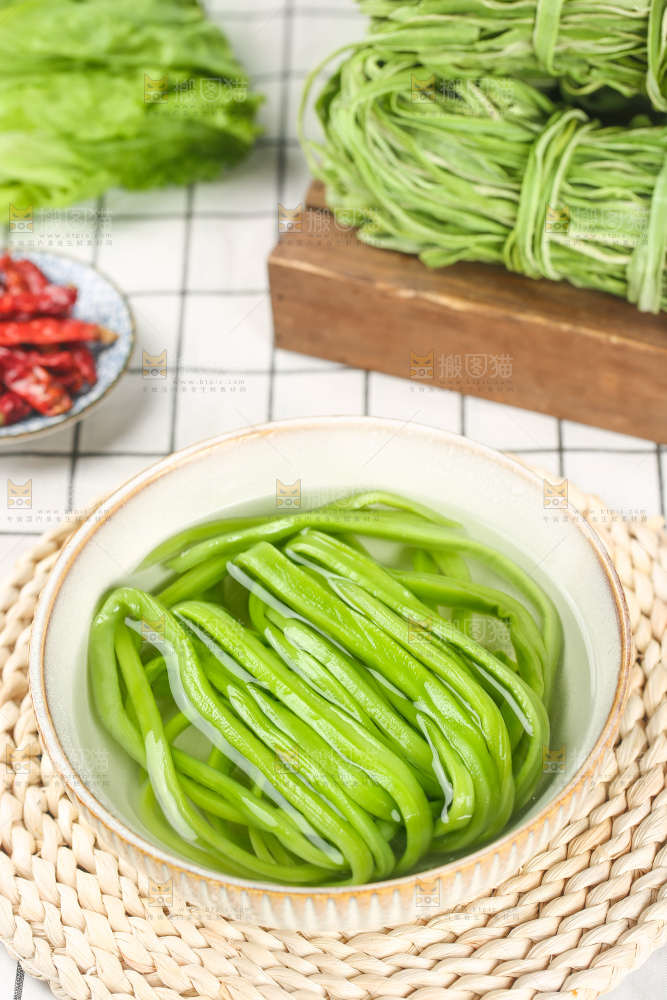 浅底上的贡菜
