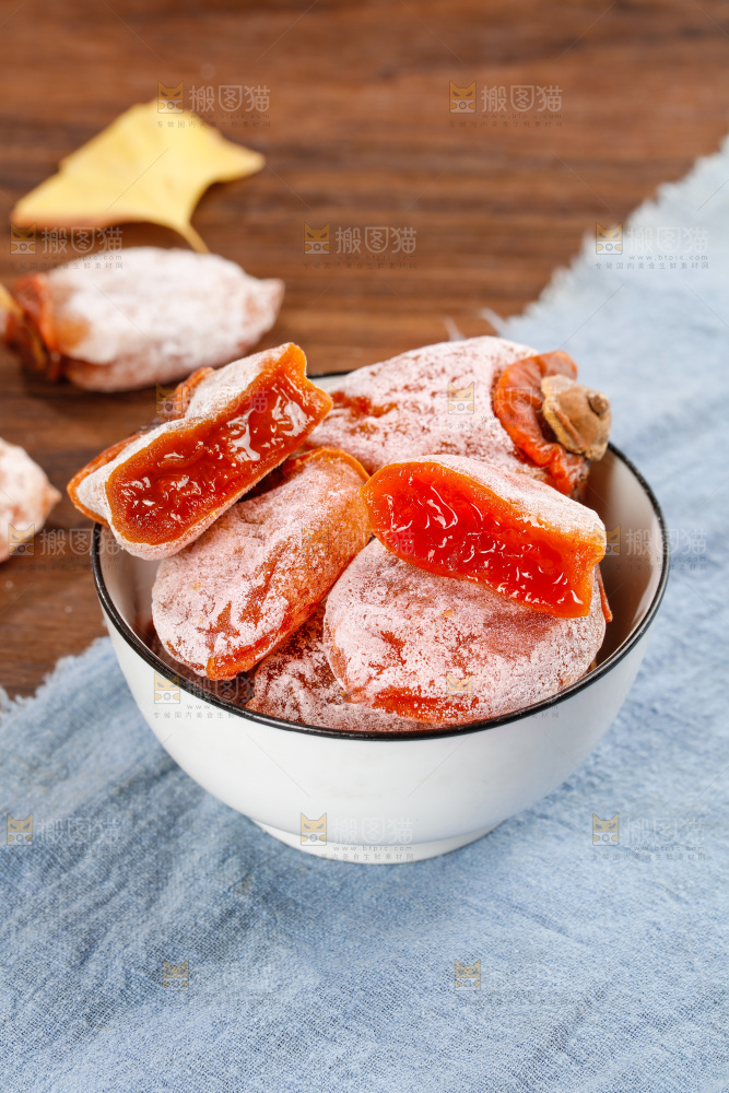 深底上的柿饼