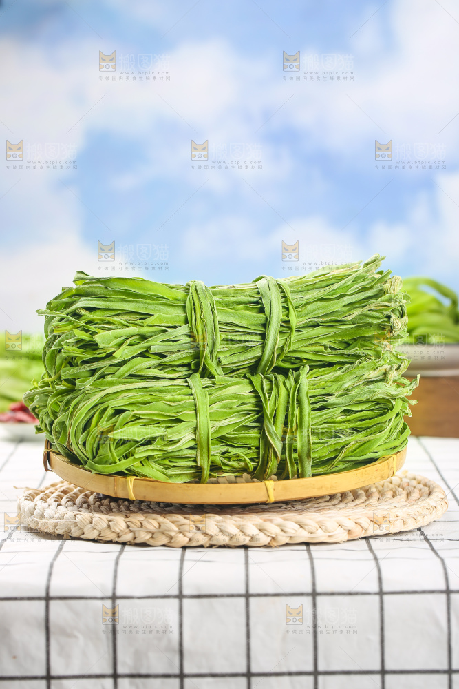 浅底上的贡菜
