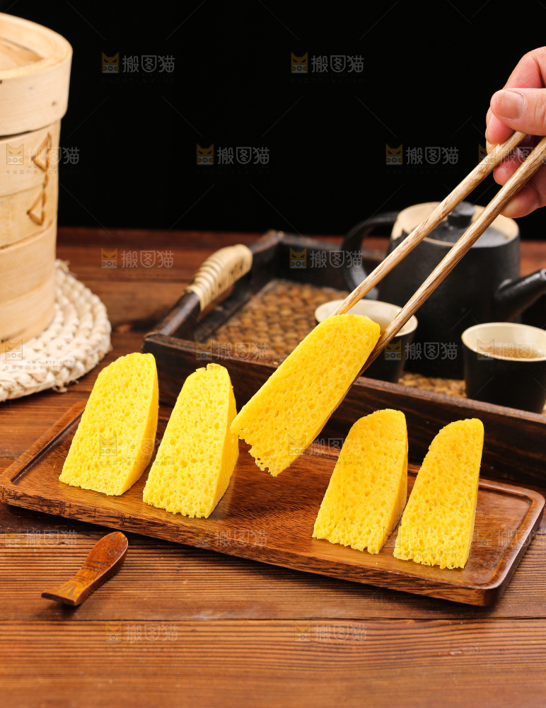 木底上的南瓜发糕