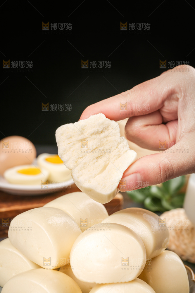 深底上的奶香小馒头