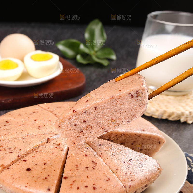 深底上的红豆发糕
