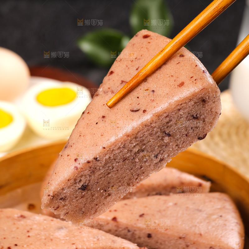 深底上的红豆发糕