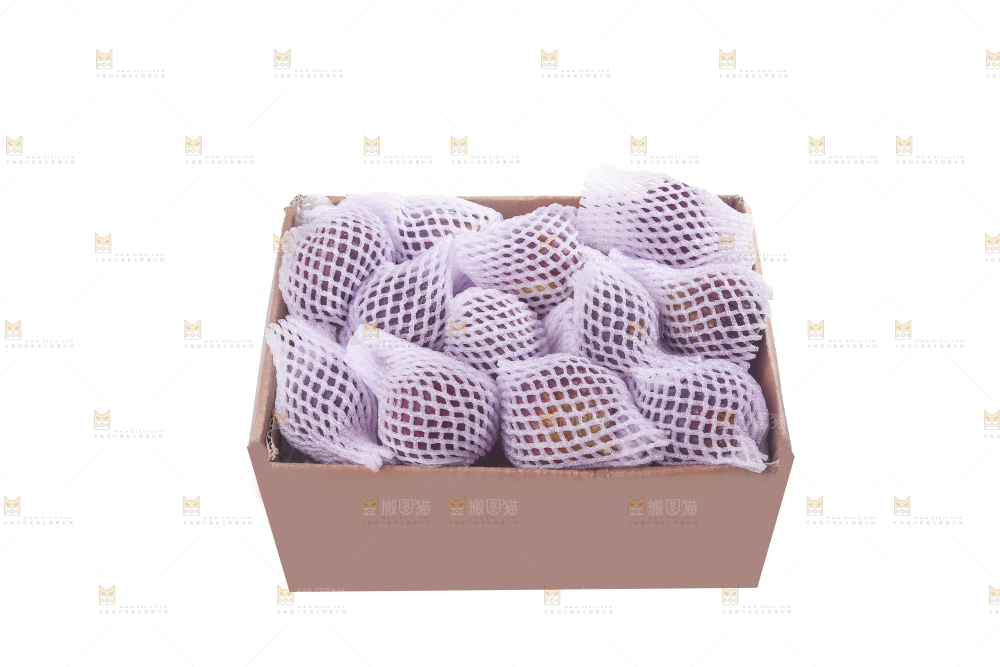 白底上的新鲜无花果