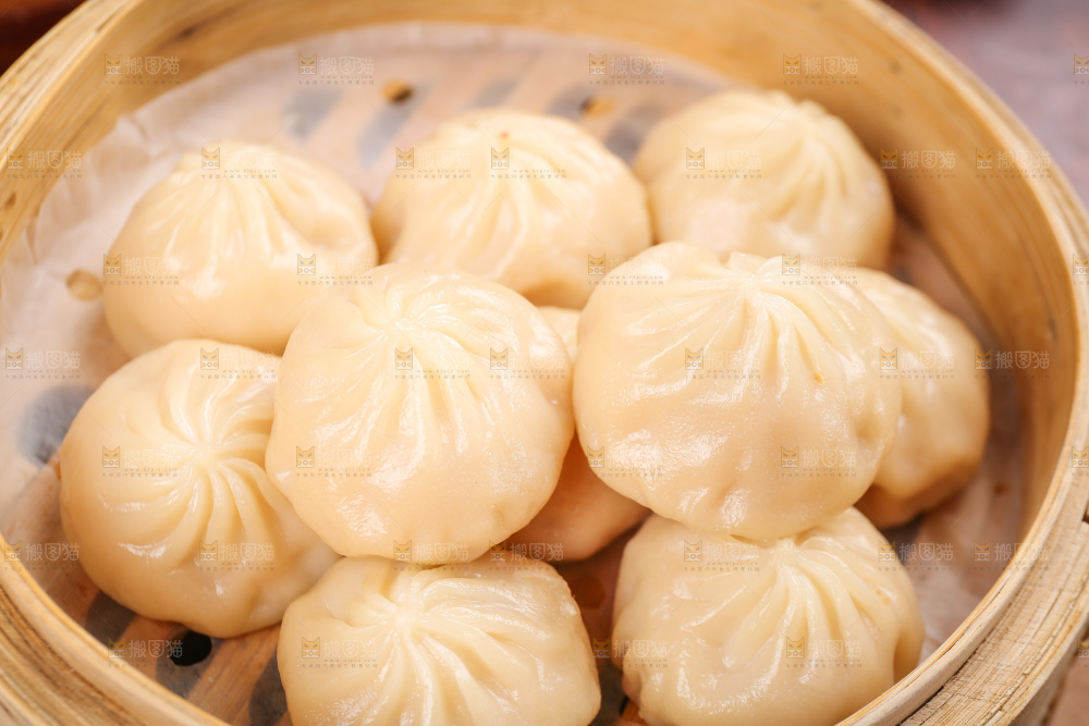 深底上的灌汤包