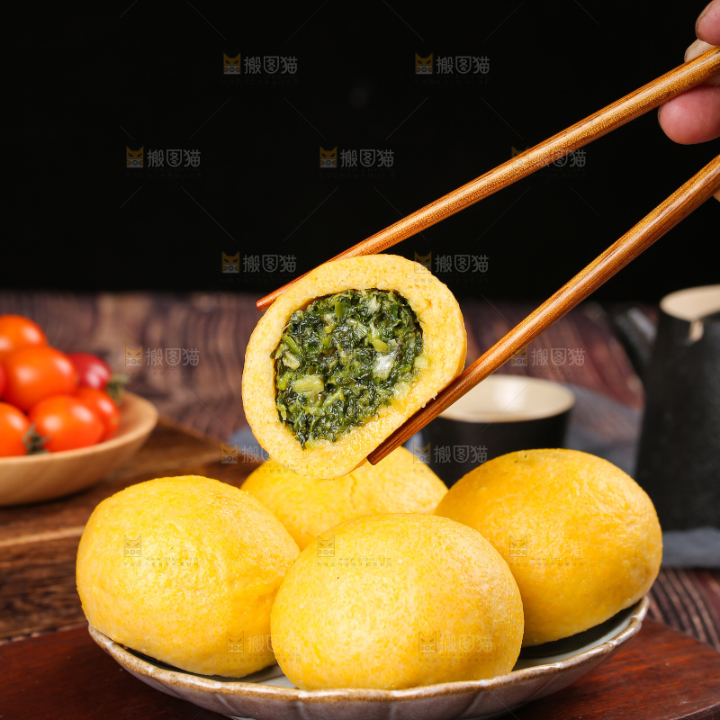 深底上的荠菜团子