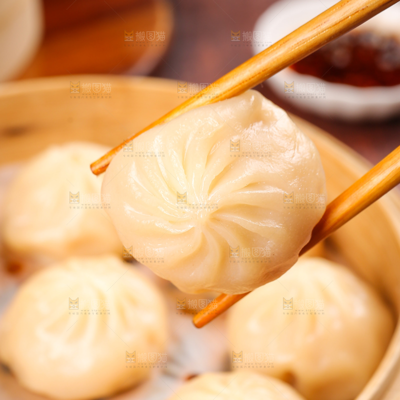 深底上的灌汤包