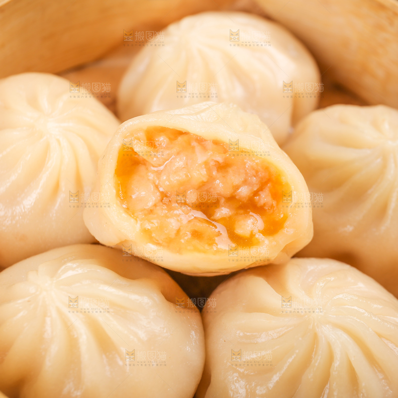 深底上的灌汤包